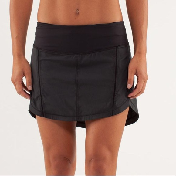 lululemon athletica Dresses & Skirts - Like new Lululemon full stride skirt